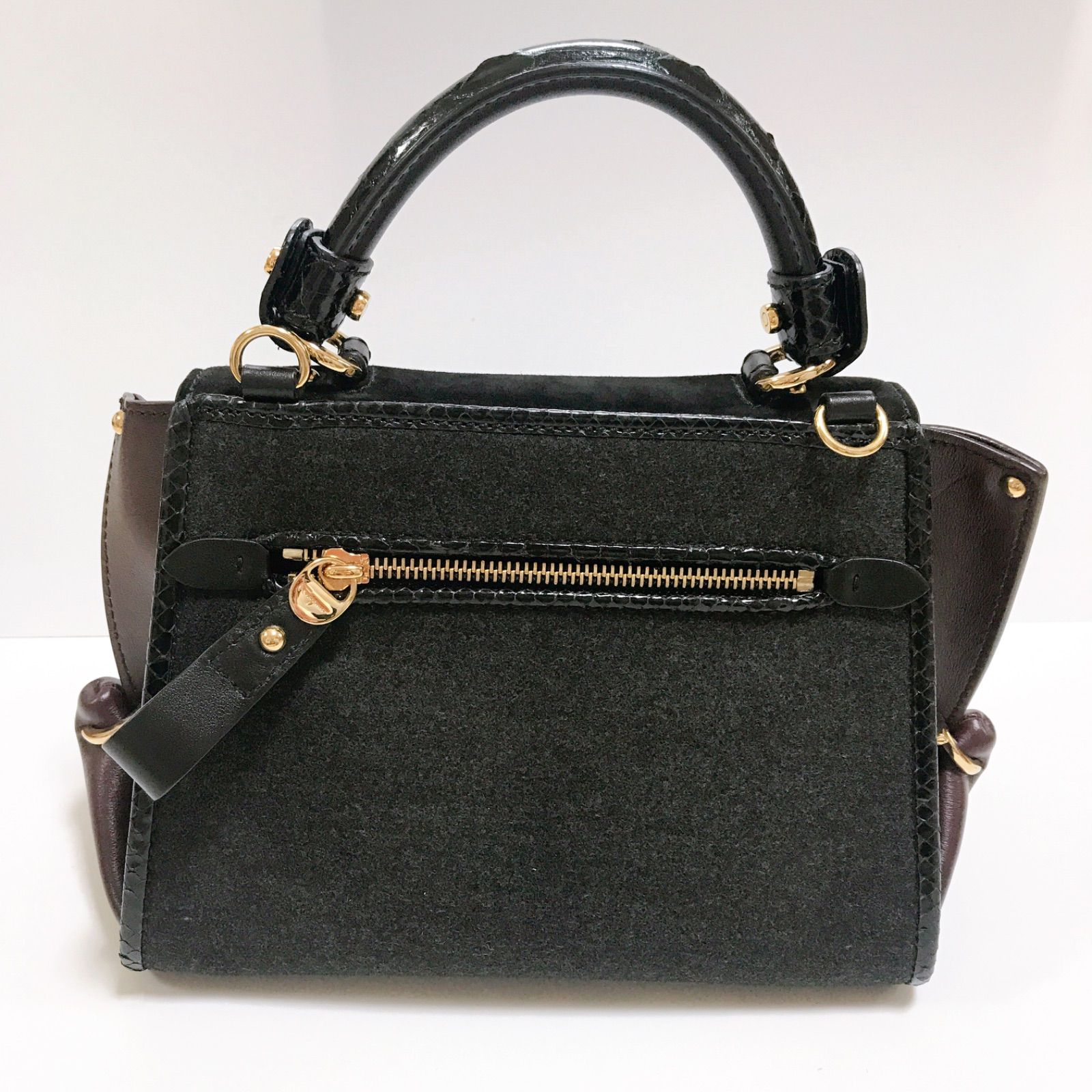 Ferragamo フェラガモ ガンチーニ2way ソフィア上品コーデ トップ