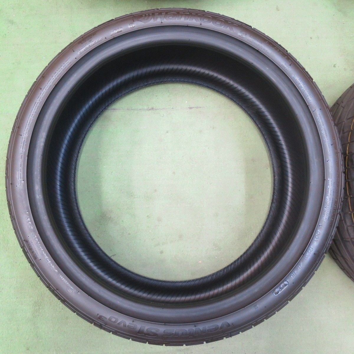  新車外し 25年 235 35 R 19 ハンコック ベンタス S 1 evo 3 タイヤ 19インチ ワーゲン ゴルフ 等 5073101イノタ 19インチ サマータイヤ ノーマルタイヤ