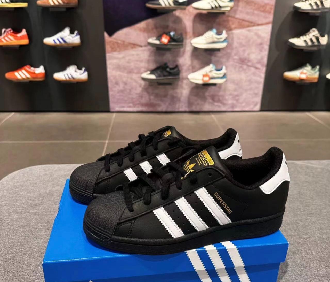 Adidas Originals superstar