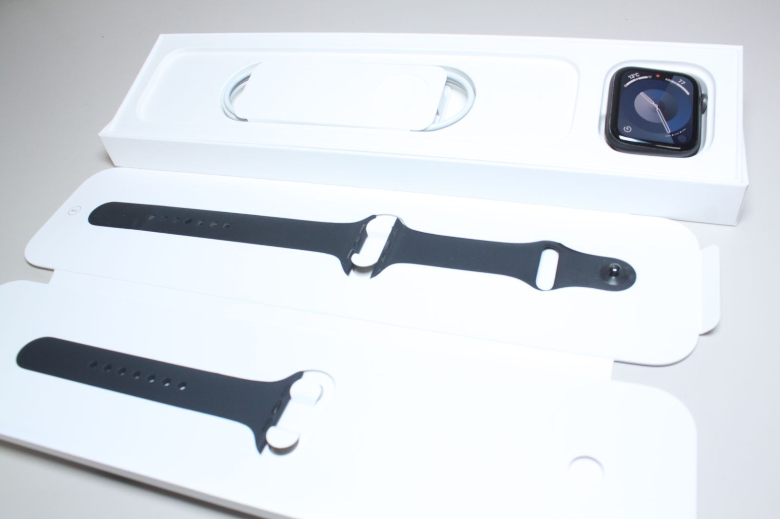 Apple Watch SE（第1世代）GPS/44mm/A2352〈MYDT2J/A〉⑤