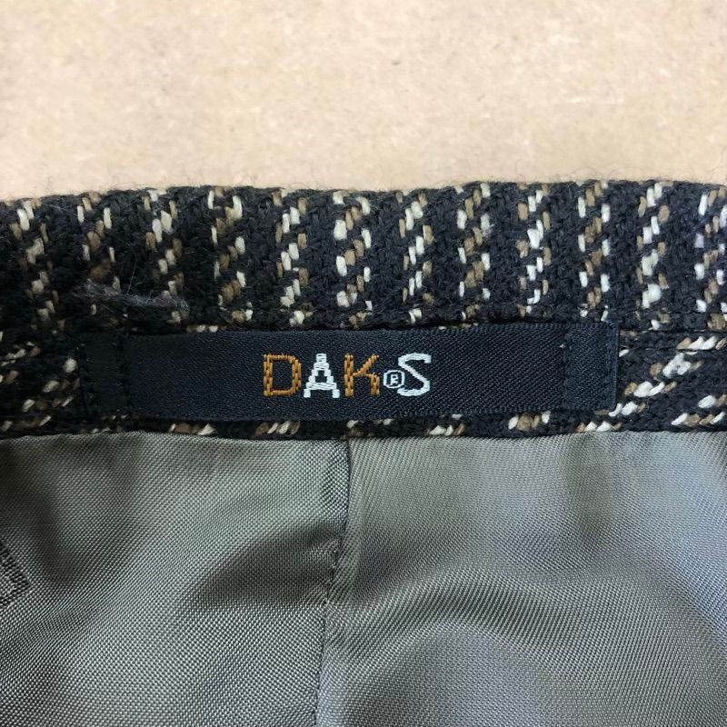 ダックス Daks