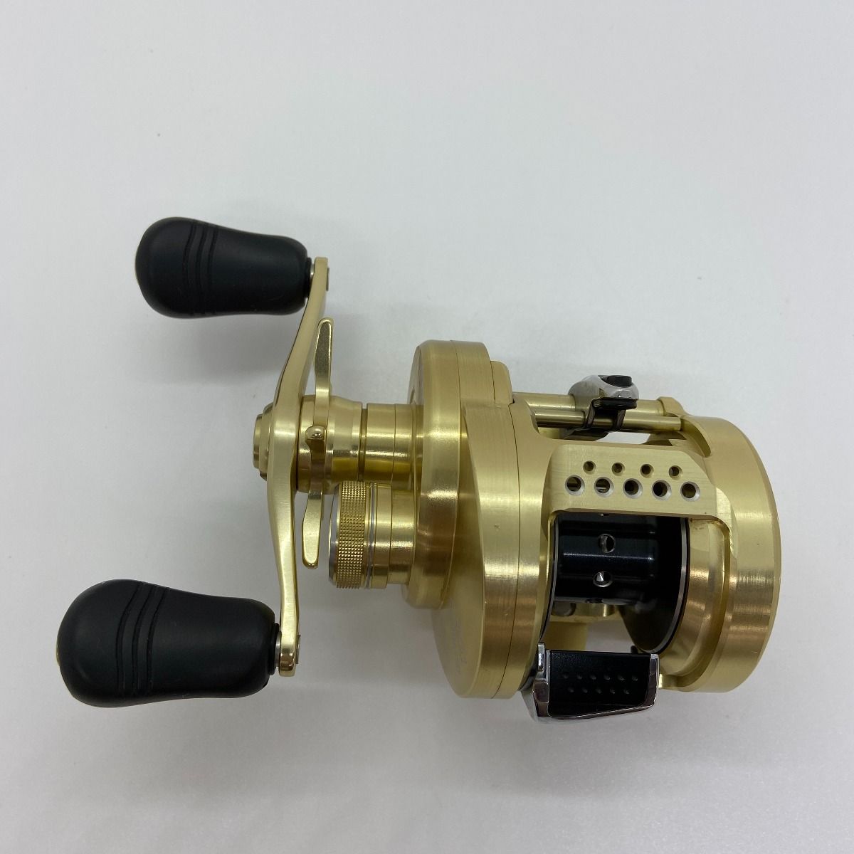 SHIMANO - ΨΨSHIMANO シマノ  ベイトリール　14カルカッタコンクエスト 201　箱付　　 03205 ΨΨSHIMANO シマノ ベイトリール 14カルカッタコンクエスト 201