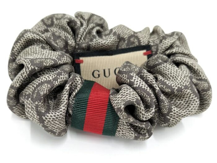 GUCCI ヘアアクセサリー シュシュセット GG シルク シュシュ セットベージュ＆エボニー | GUCCI公式