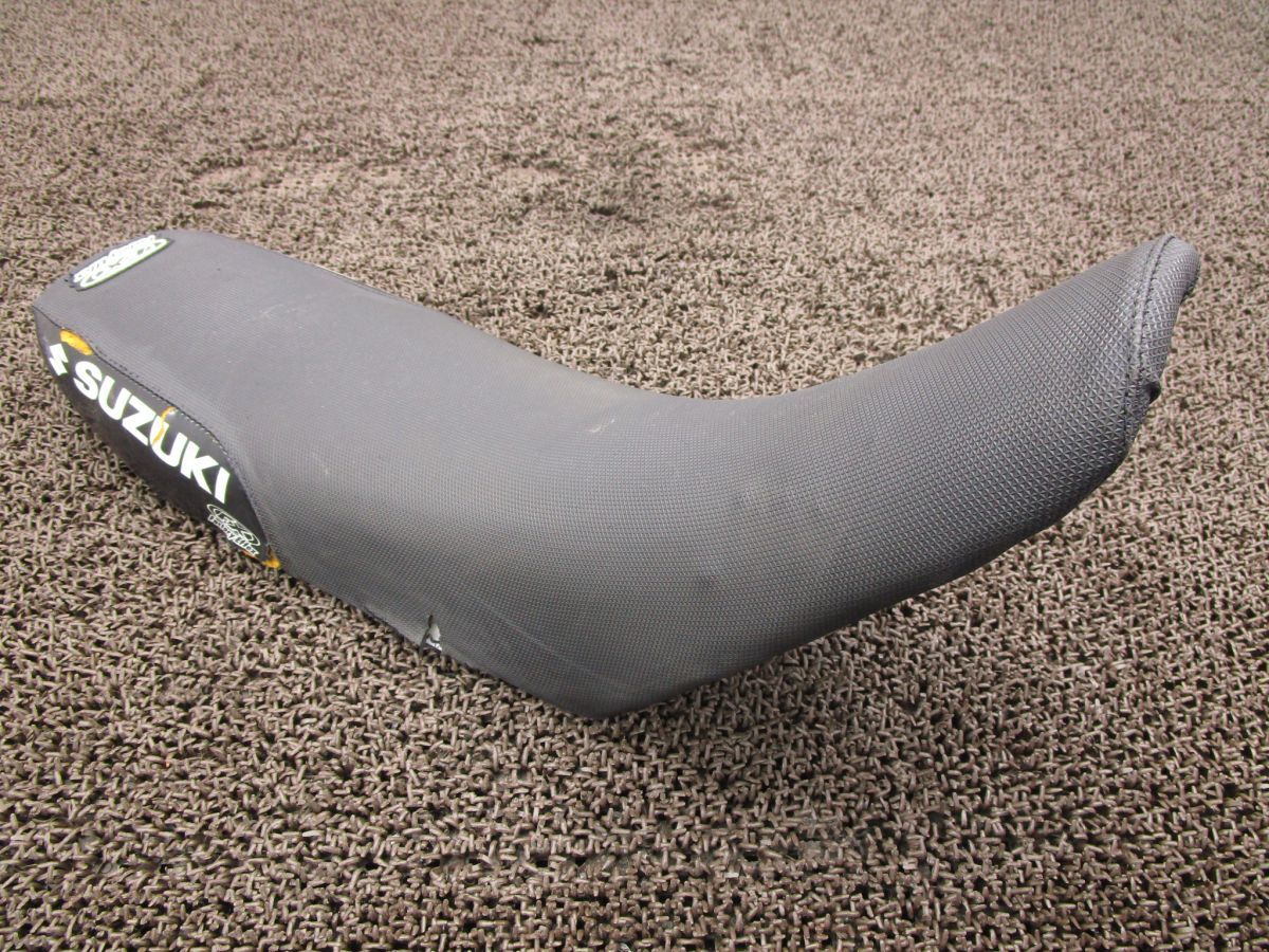 RMX250 シート □A6324 PJ13A スズキ J116