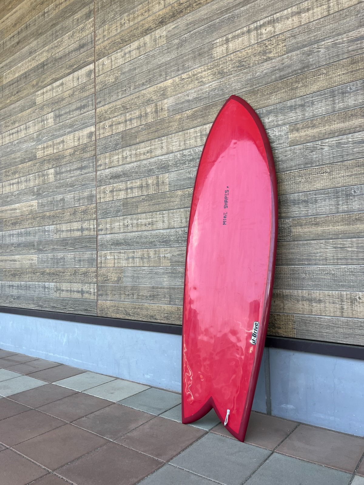 中古サーフボード 5'6 ショートボード MIKE SHAPES / MAGIC