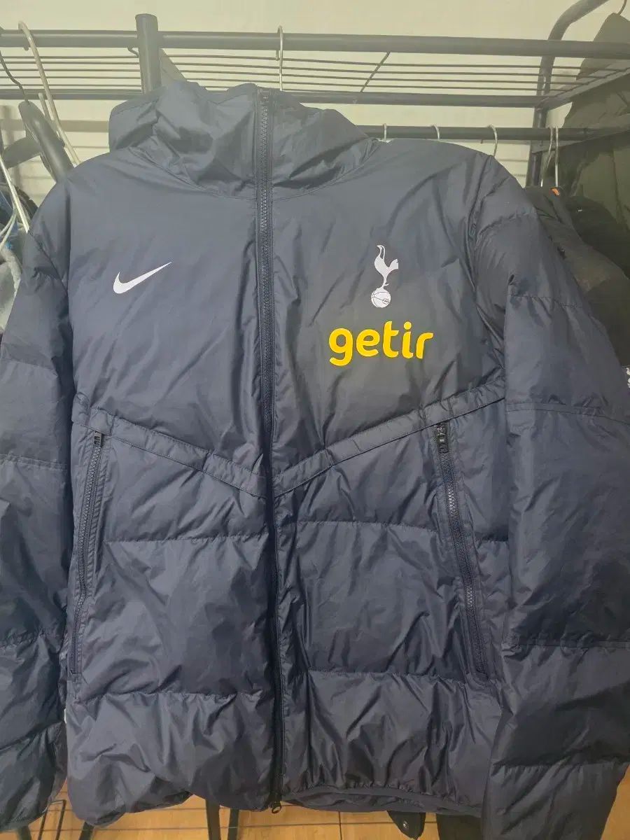 Nike トッテナム・ホットスパー ダウンジャケット　Lサイズ Nike トッテナム・ホットスパー ダウンジャケット Lサイズ - メルカリ