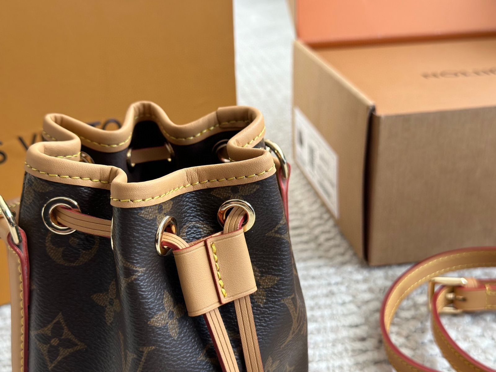 今日特価】LV 2022 Mini Bucket Bag ルイ・ヴィトン ミニ