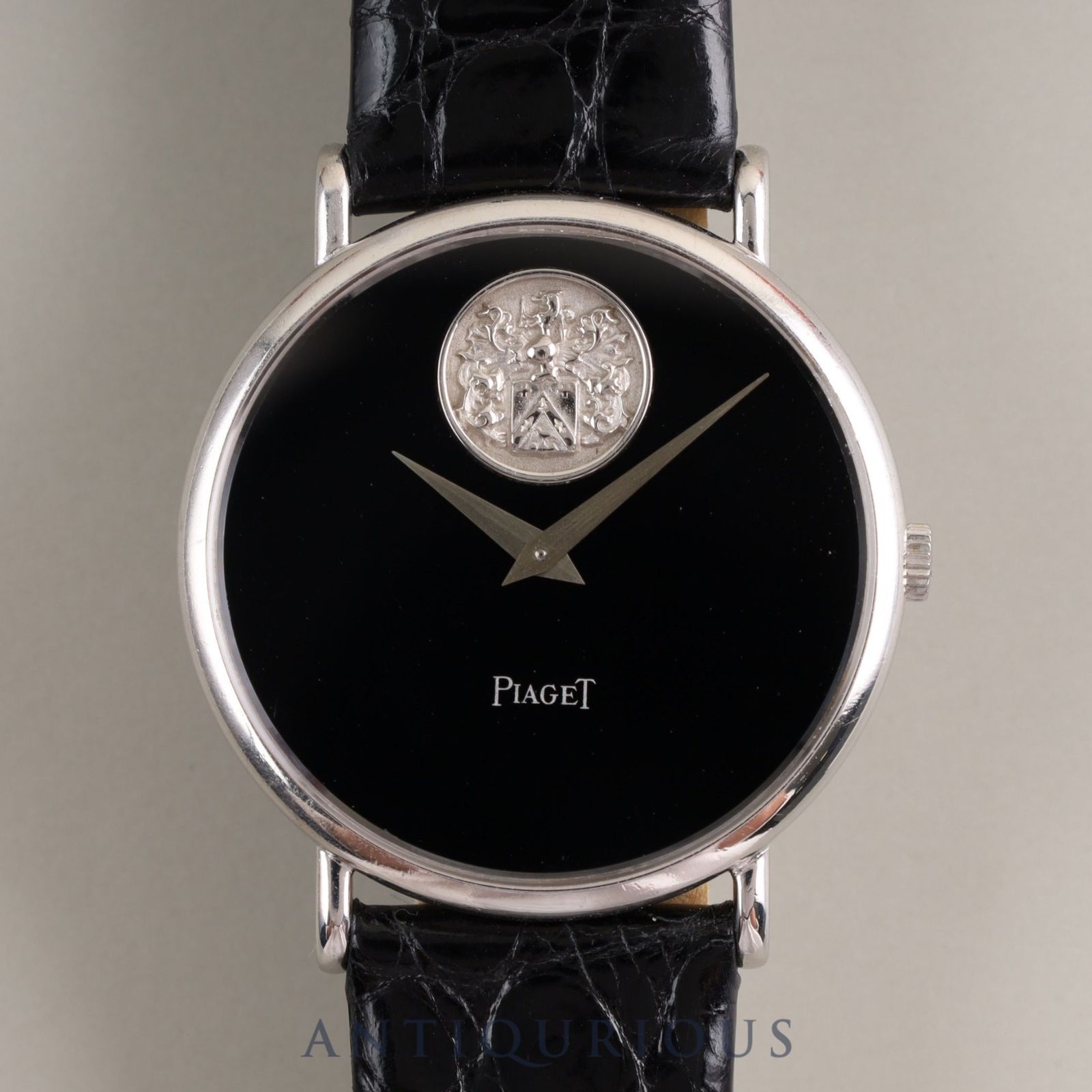 PIAGET ピアジェ ROUND ラウンド 9025 手巻き Cal.9P2 WG 革 純正尾錠（750）ブラック文字盤