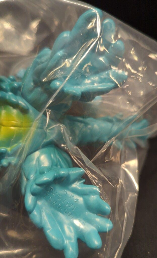 世紀の大怪獣　ブルマァクの怪獣シリーズ　復刻版　ヘドラ　未開封　金　緑　ピンク 世紀の大怪獣 ブルマァクの怪獣シリーズ 復刻版 ヘドラ 未開封 金 緑