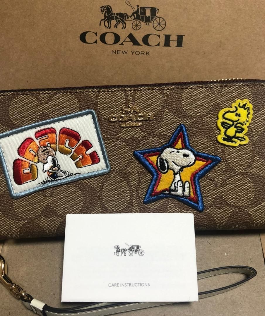 COACH コーチ 新品 スヌーピー 長財布 レディース 小物 財布 087