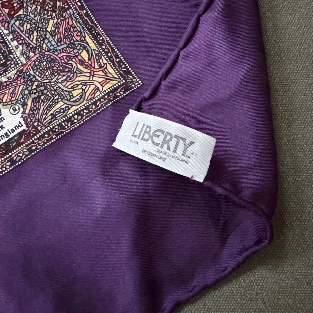 英国製 リバティ ヴィンテージ スカーフ ストール ウール ペイズリー 50s〜 英国製 リバティ ヴィンテージ スカーフ ストール ウール ペイズリー