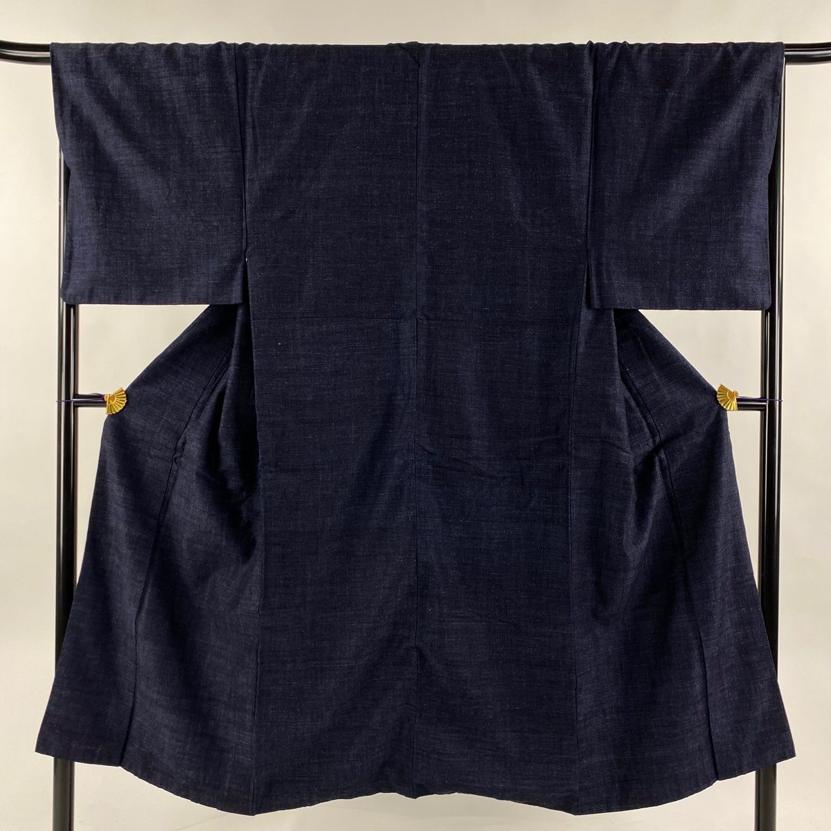 男着物 身丈142.5cm 裄丈66cm M 浴衣 絞り浴衣 絞り おぼつかない 濃紺 綿 