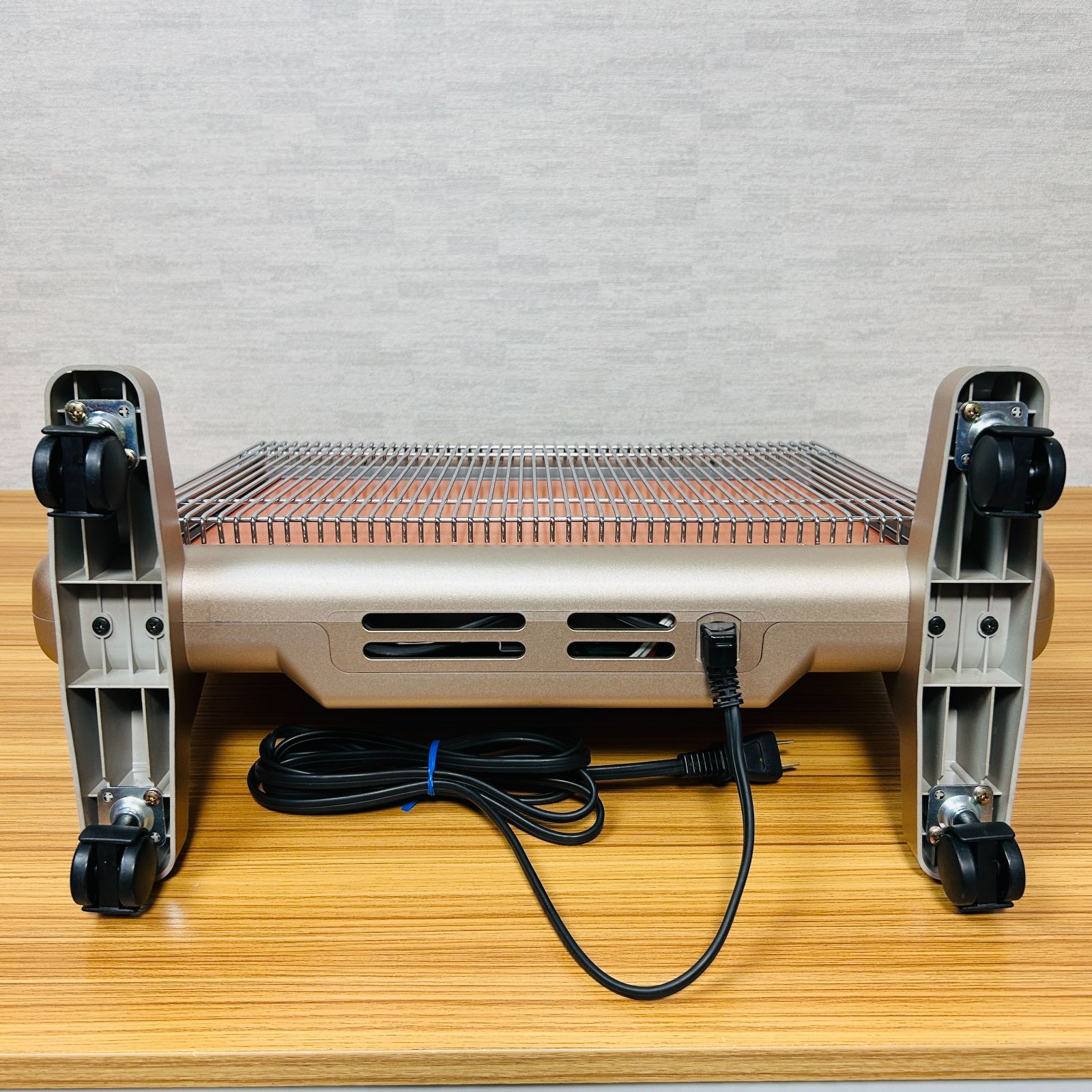 パネルヒーター シャンパンゴールド