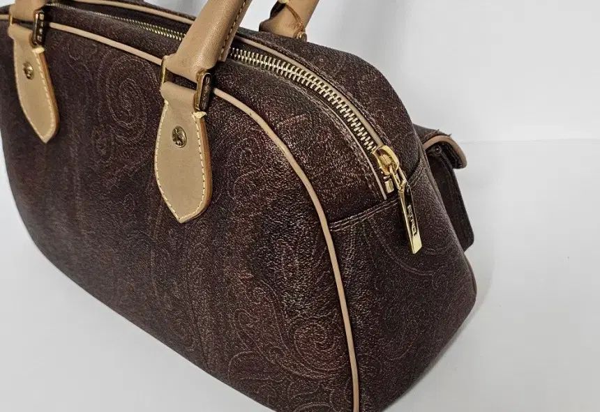 ETRO エトロ