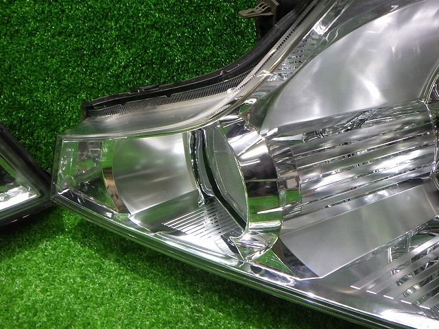 ステップワゴン ヘッドライト 左右 HID RK 100-22013 J1 バラスト付き コーナリング有り 250927007