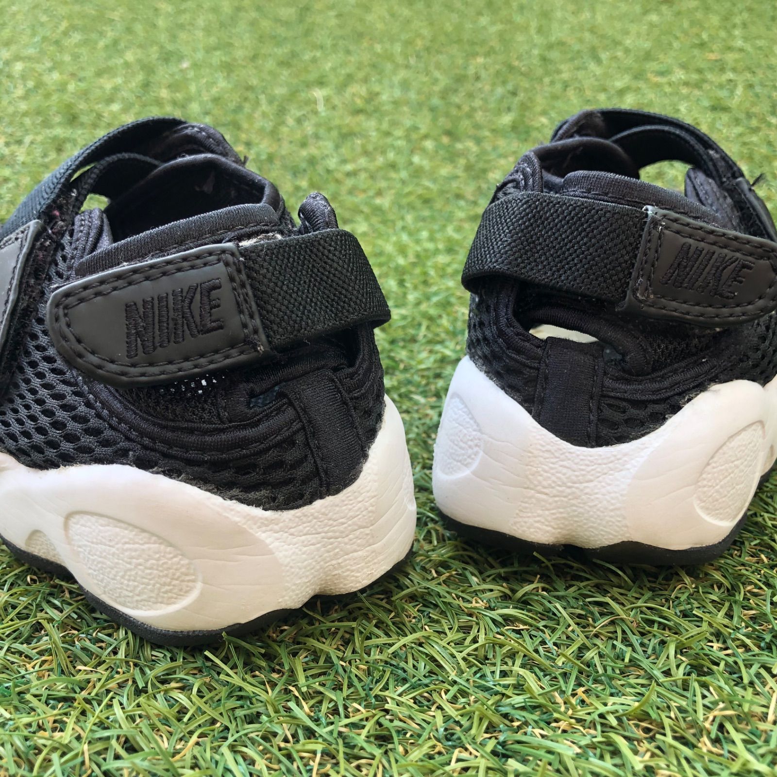 美品22 NIKE AIR RIFT BRナイキ エアリフト ブリーズHT651 - Re:shoe