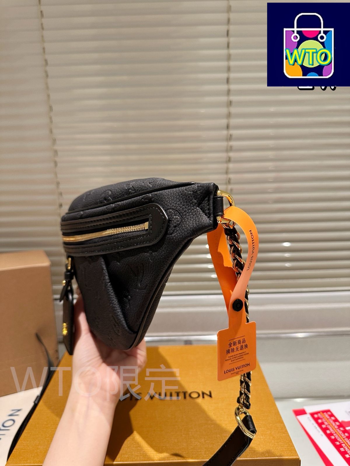 大幅再お値下げ‼️ルイヴィトン グローブ　　　　　　　　　975 今日特価】Louis Vuitton（ルイ・ヴィトン） 新シリーズ レチロ