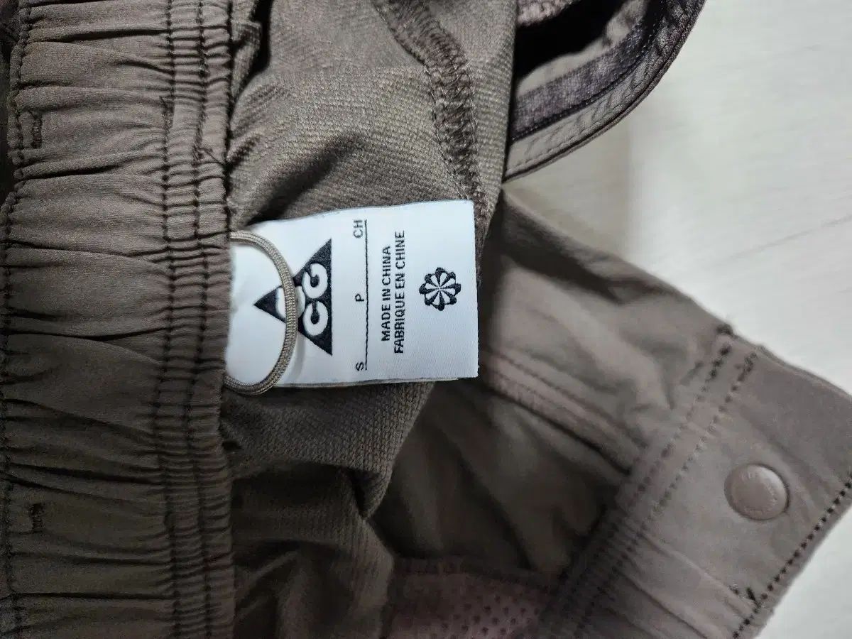 ナイキ acg 썬페어러 s 75 ズボン その他 アウター 登山ウェア アウトドアウェア