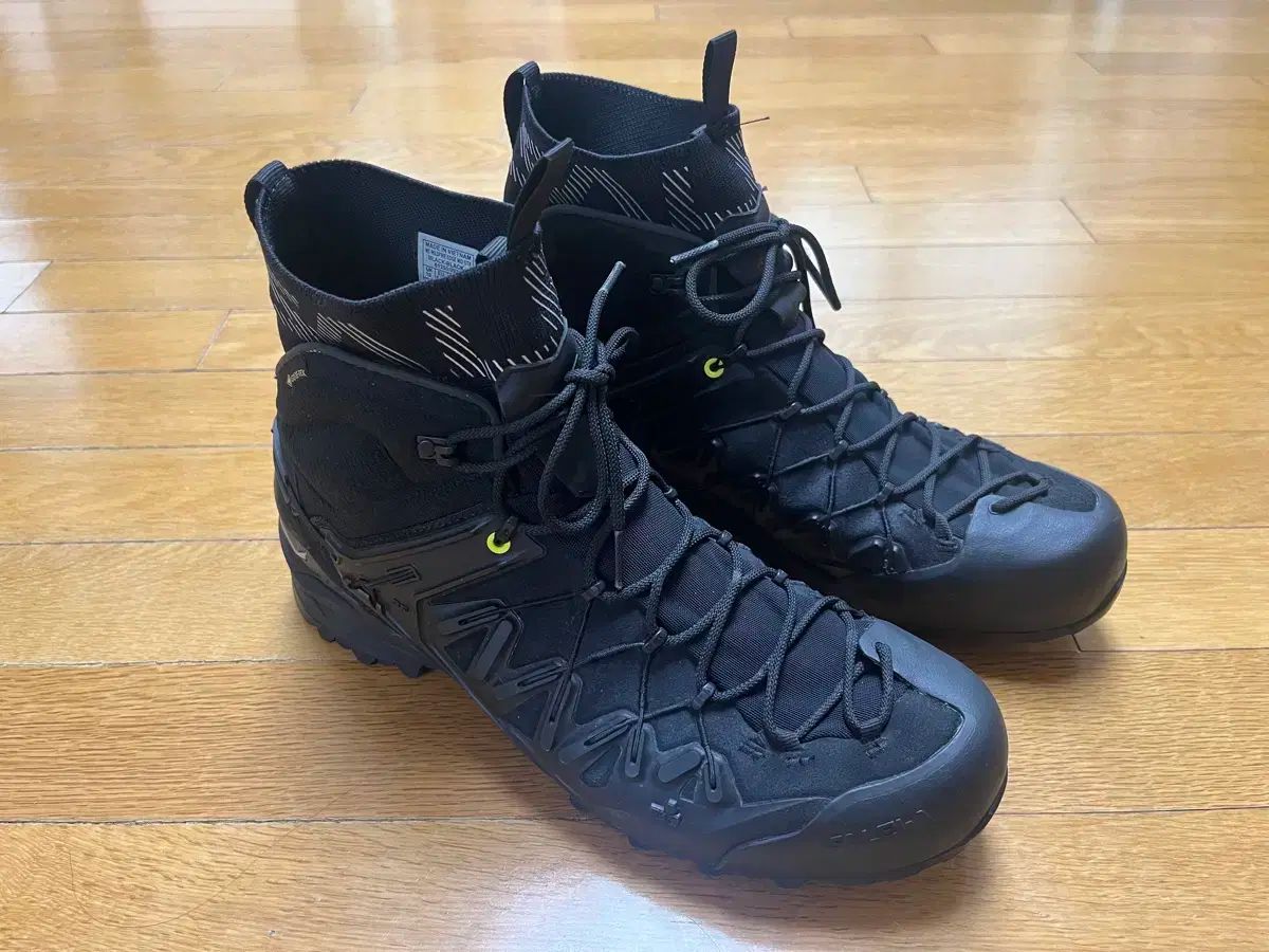 サレワ ワイルドファイア エッジ ミッド gtx