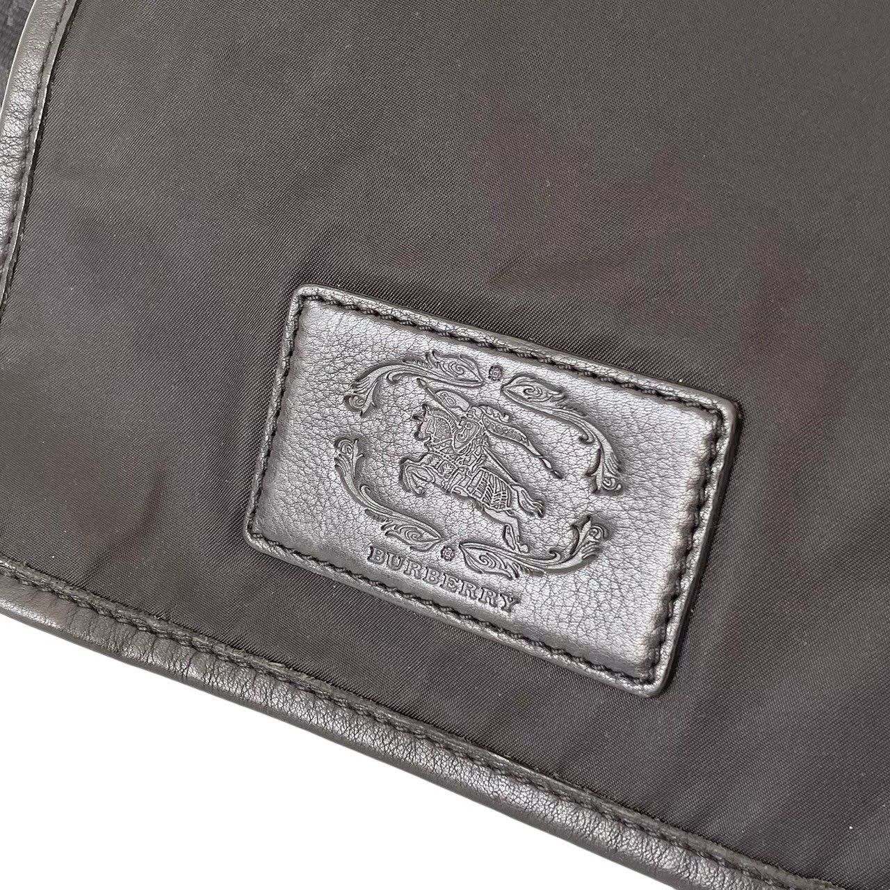 BURBERRY バーバリー ショルダーバッグ 黒 CNQINCHOQIN スクエア 磁石 