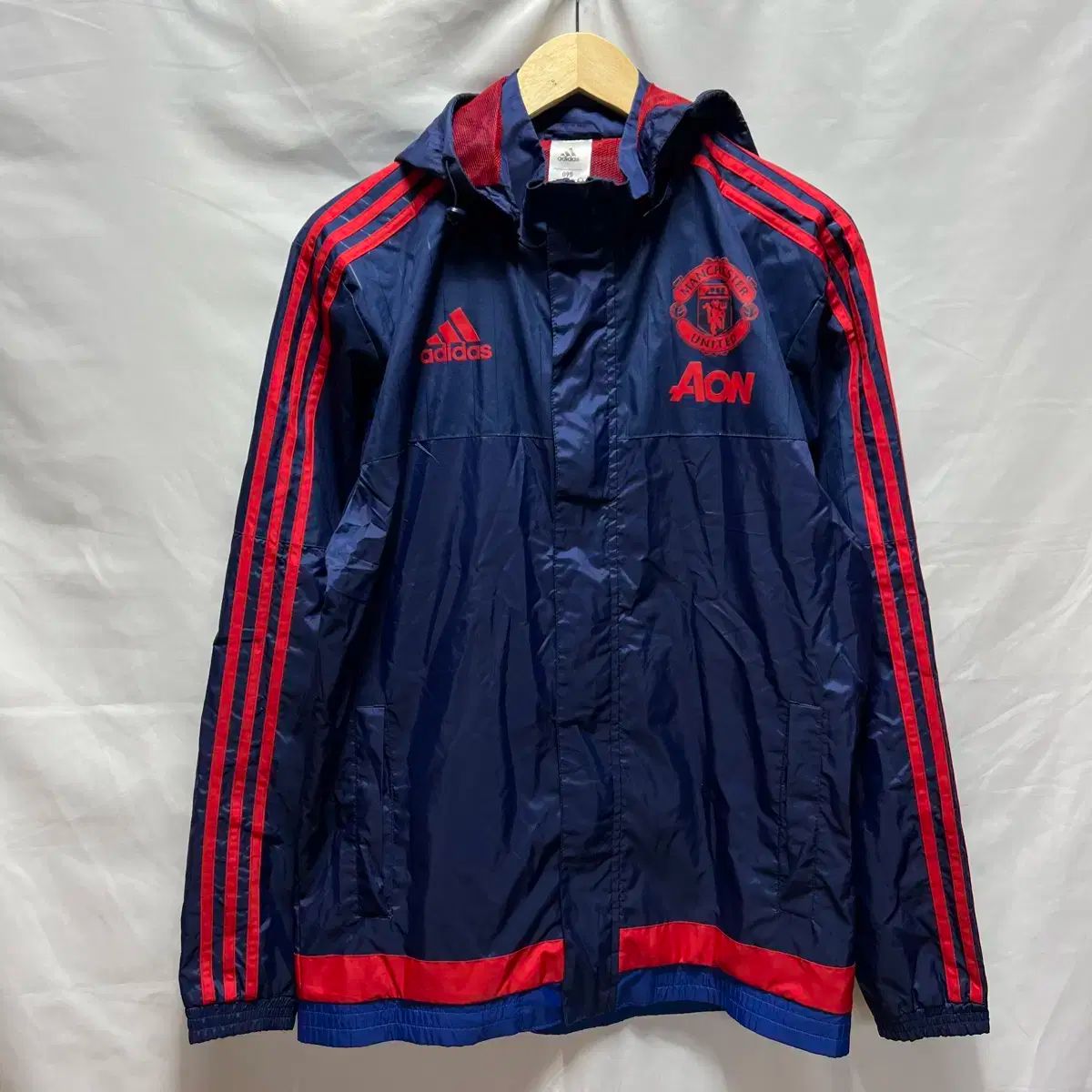 純正品| 95 adidas アディダス マンＵ 15 ー 16 トレーニング ネイビー レインジャケット ウィンドブレーカー