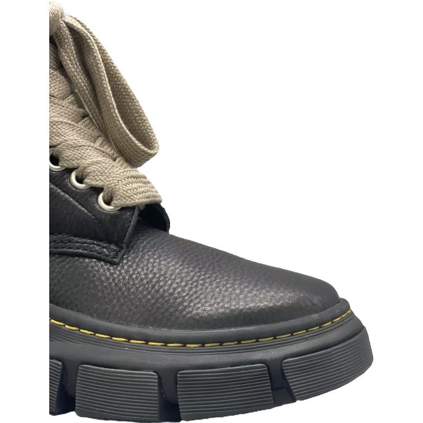 Boots –