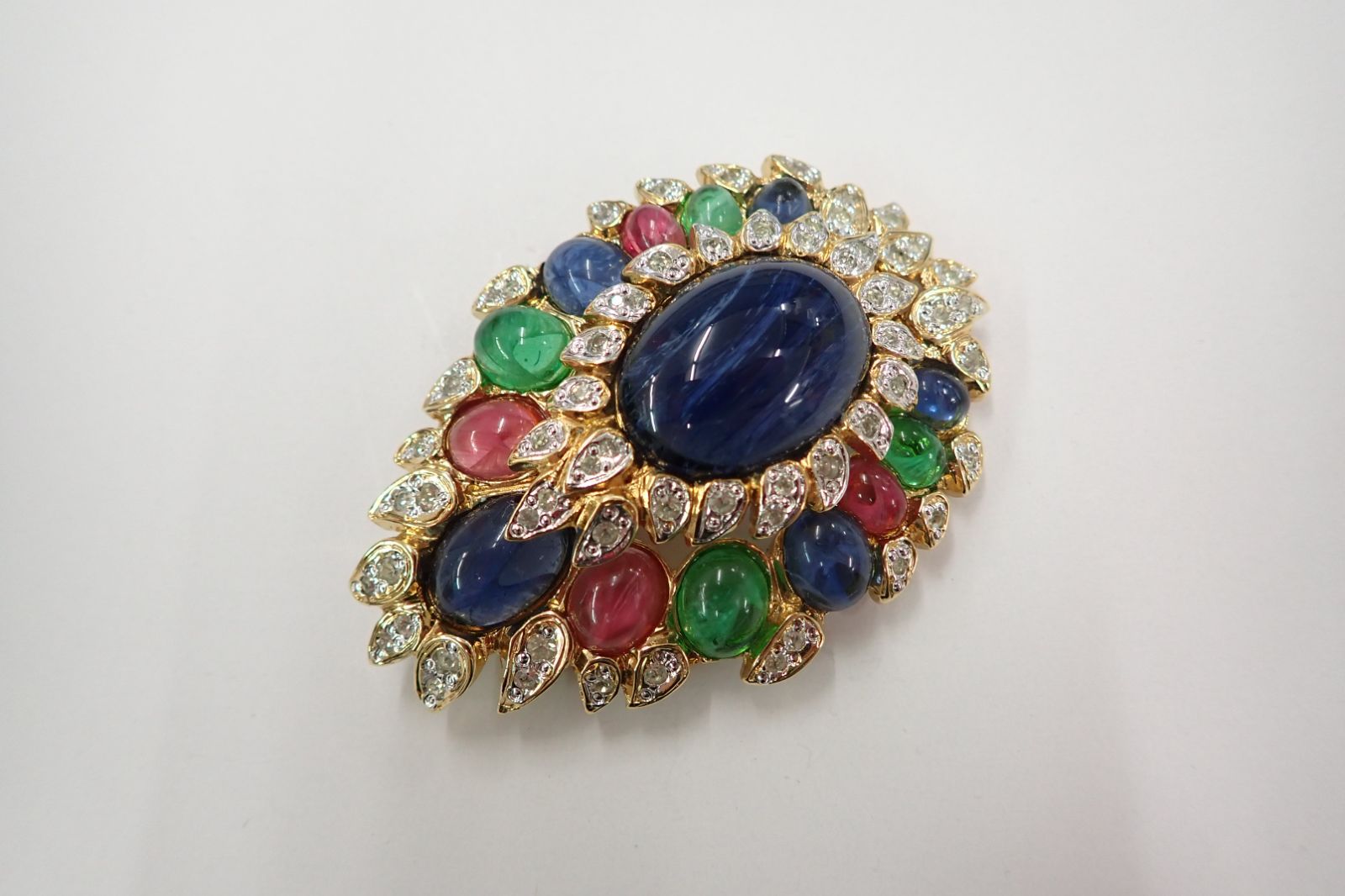 アクセサリー31 VOGUEBIJOUX ヴォーグ ビジュー ブローチ 刻印あり