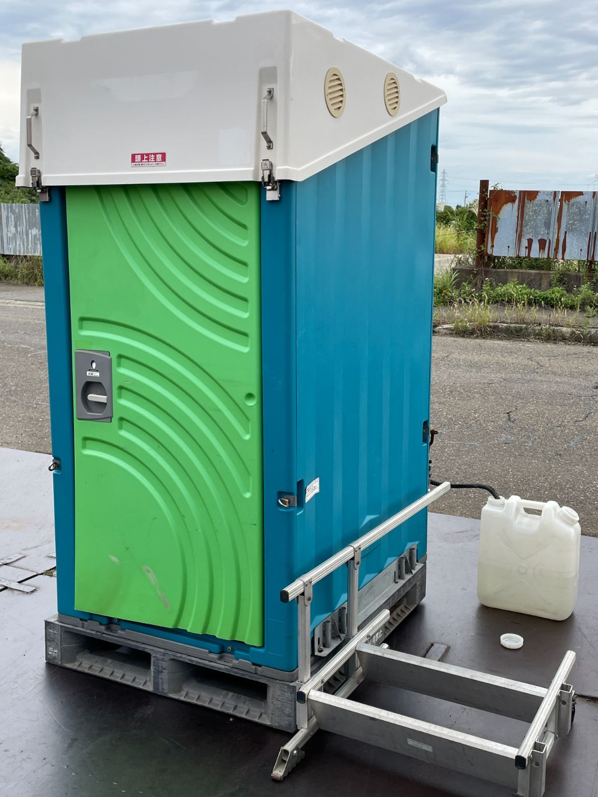 仮設トイレ 車載トイレ