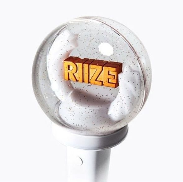 【新品未使用】 RIIZE ライズ ペンライト コンサートには必須です 新品未使用】 RIIZE ライズ ペンライト コンサートには必須です