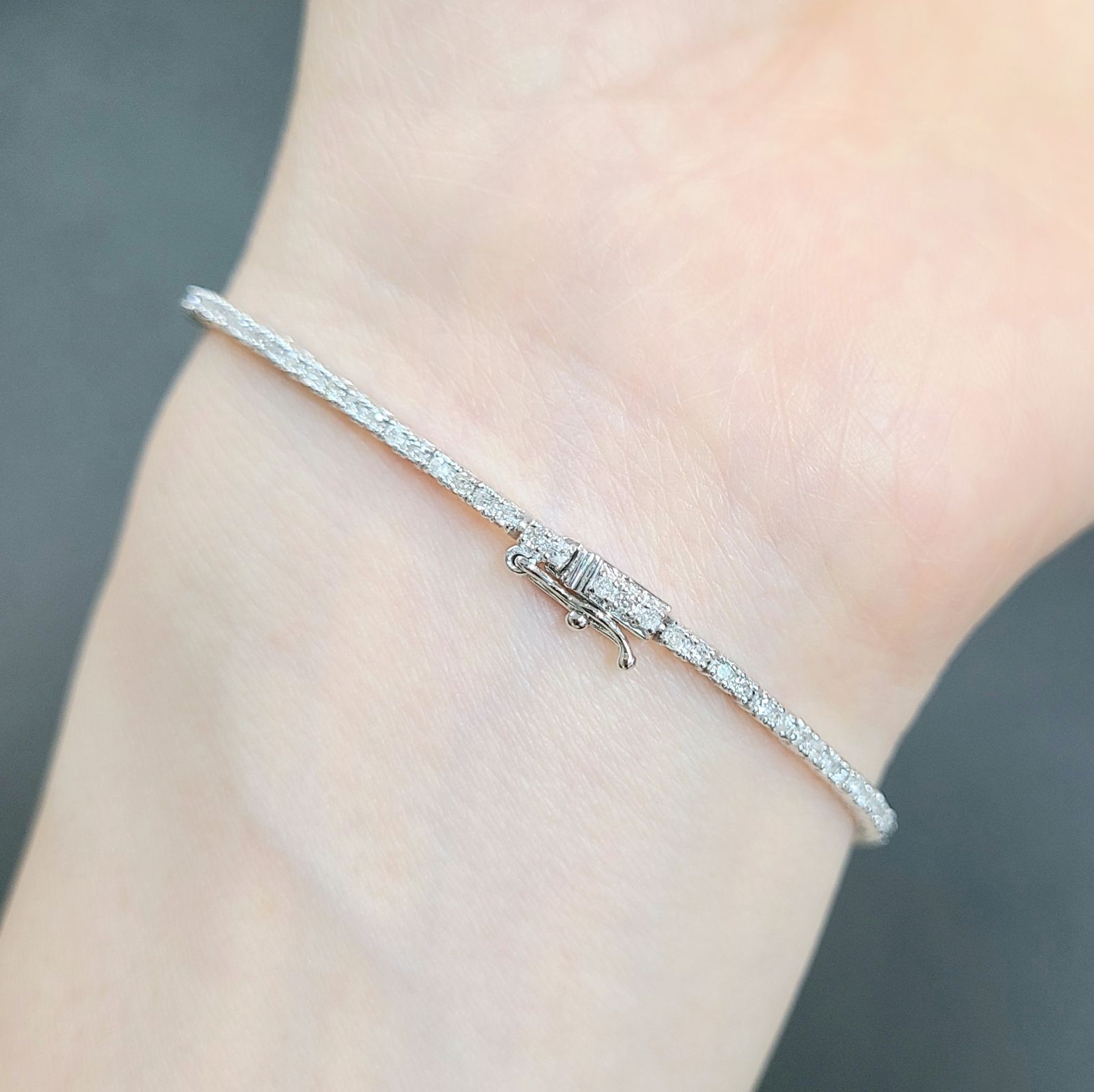 無色高品質！1ct ダイヤモンド K18 WG テニスブレスレット 鑑別