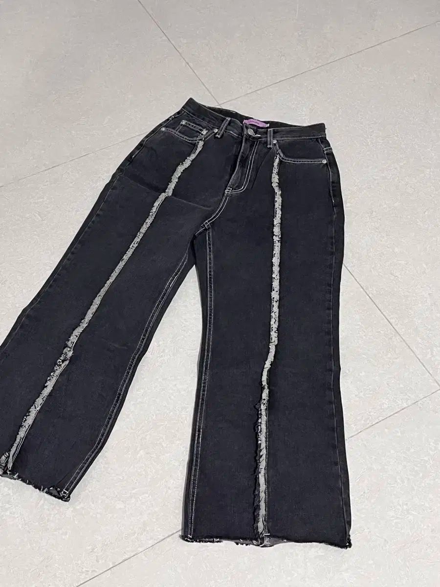 ブーツカット デニム