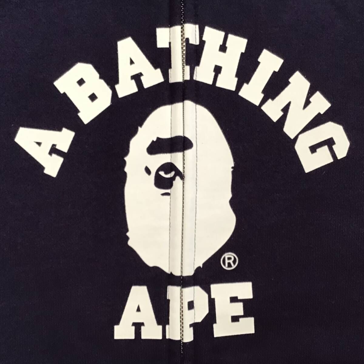 ☆新品☆ Purple camo カレッジロゴ パーカー Mサイズ a bathing ape