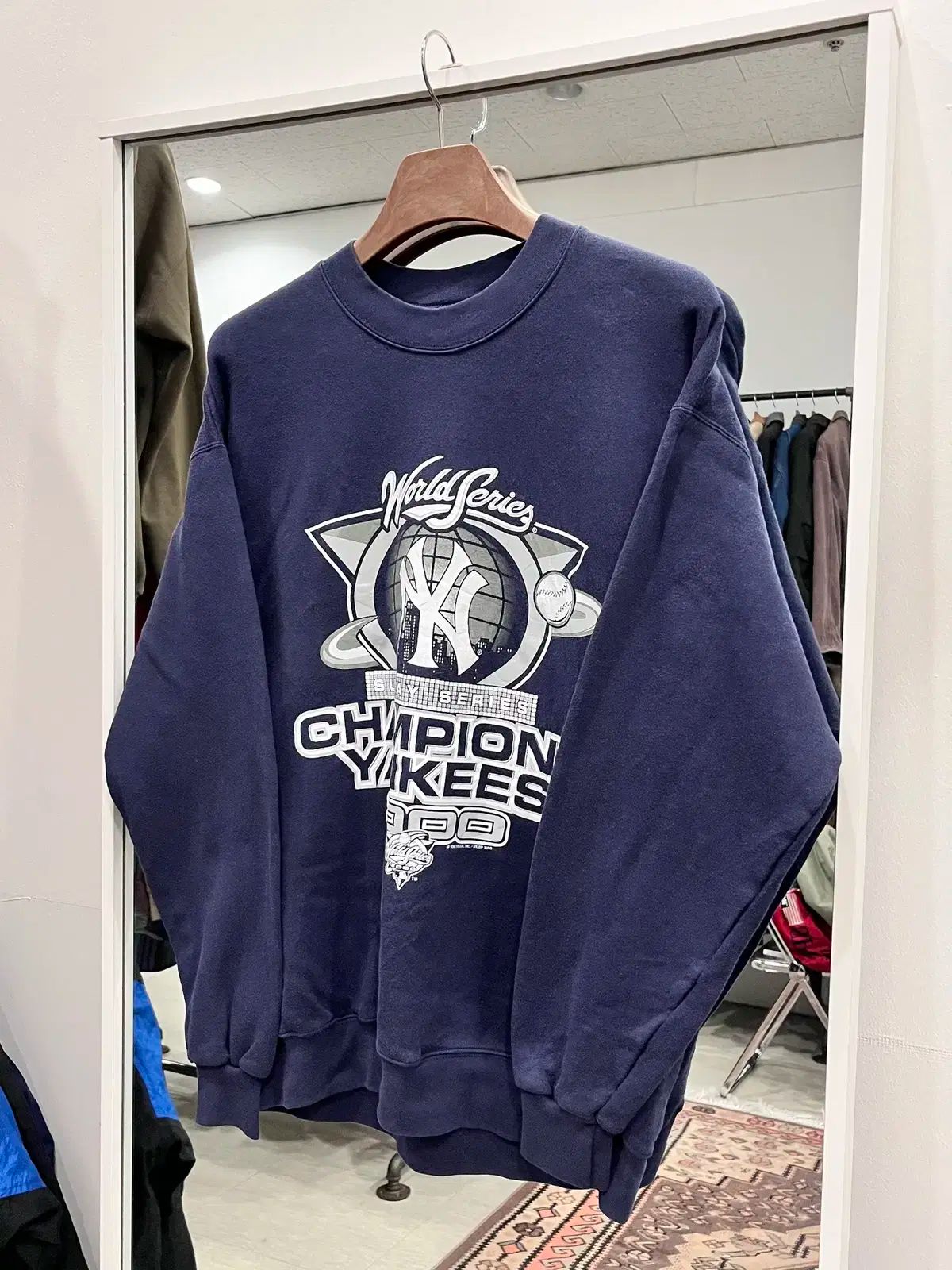 【雷市場（ポンジャン）商品韓国直送】 00s Lee LEE(リー) CHAMPIONS YANKEES 2000 スウェットシャツ