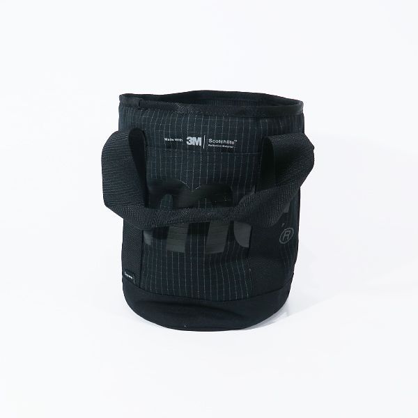 ほぼ未使用 Supreme Cinch Bag ブラック 24ss ほぼ未使用 Supreme Cinch Bag ブラック 24ss ほぼ未使用 Supreme