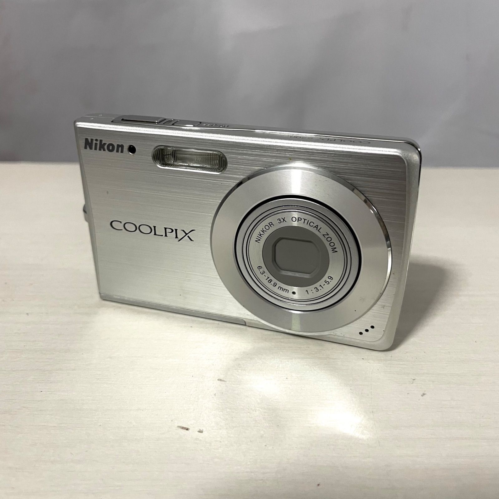 ジャンク　Nikon COOLPIX S200 コンパクトデジタルカメラ ジャンク Nikon COOLPIX S200 コンパクトデジタルカメラ カメラ
