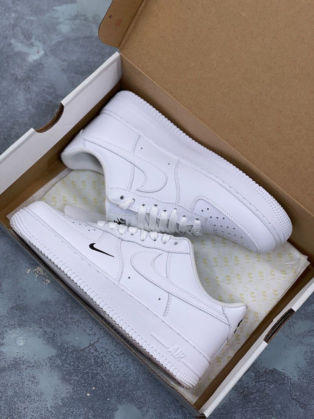 値下げします 新品 NIKE ナイキ スニーカー エアフォース NIke Air Force 1 Low スニーカー メンズ レディース ローカット 男女兼用 海外輸入品