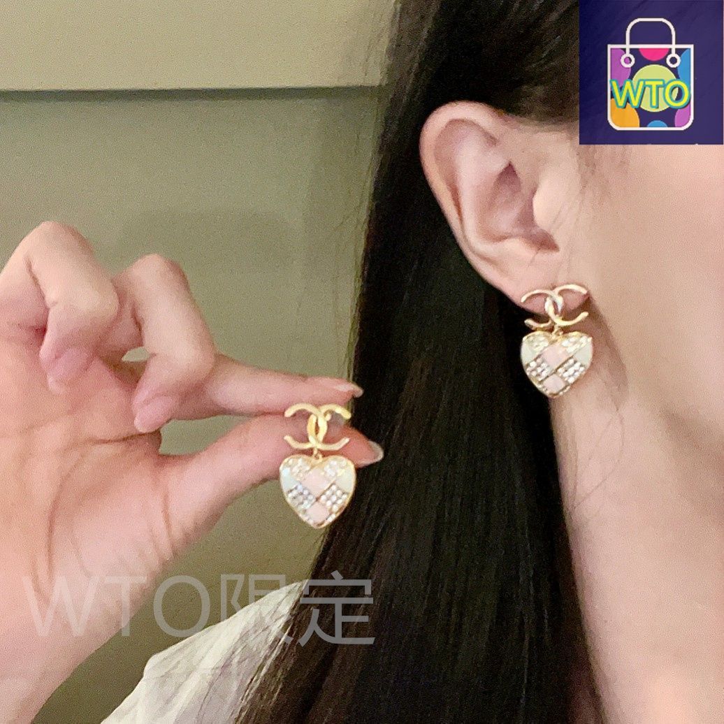 今日特価】CHANEL ヴィンテージ ダブル C ピアス 送料無料 限定