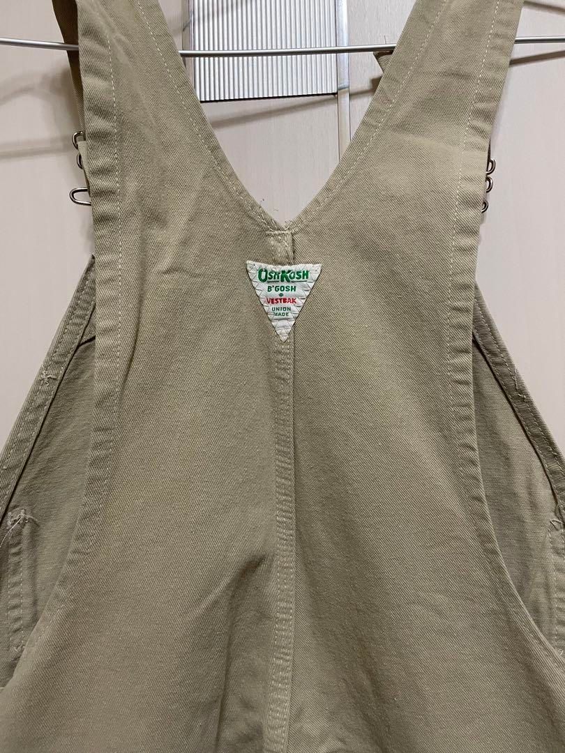 OshKosh ベージュ オーバーオール - メルカリ
