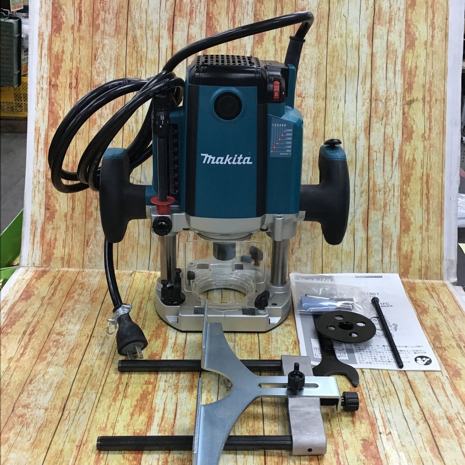 マキタ(Makita) 電子ルータ RP2301FC RP2301FC | 株式会社マキタ