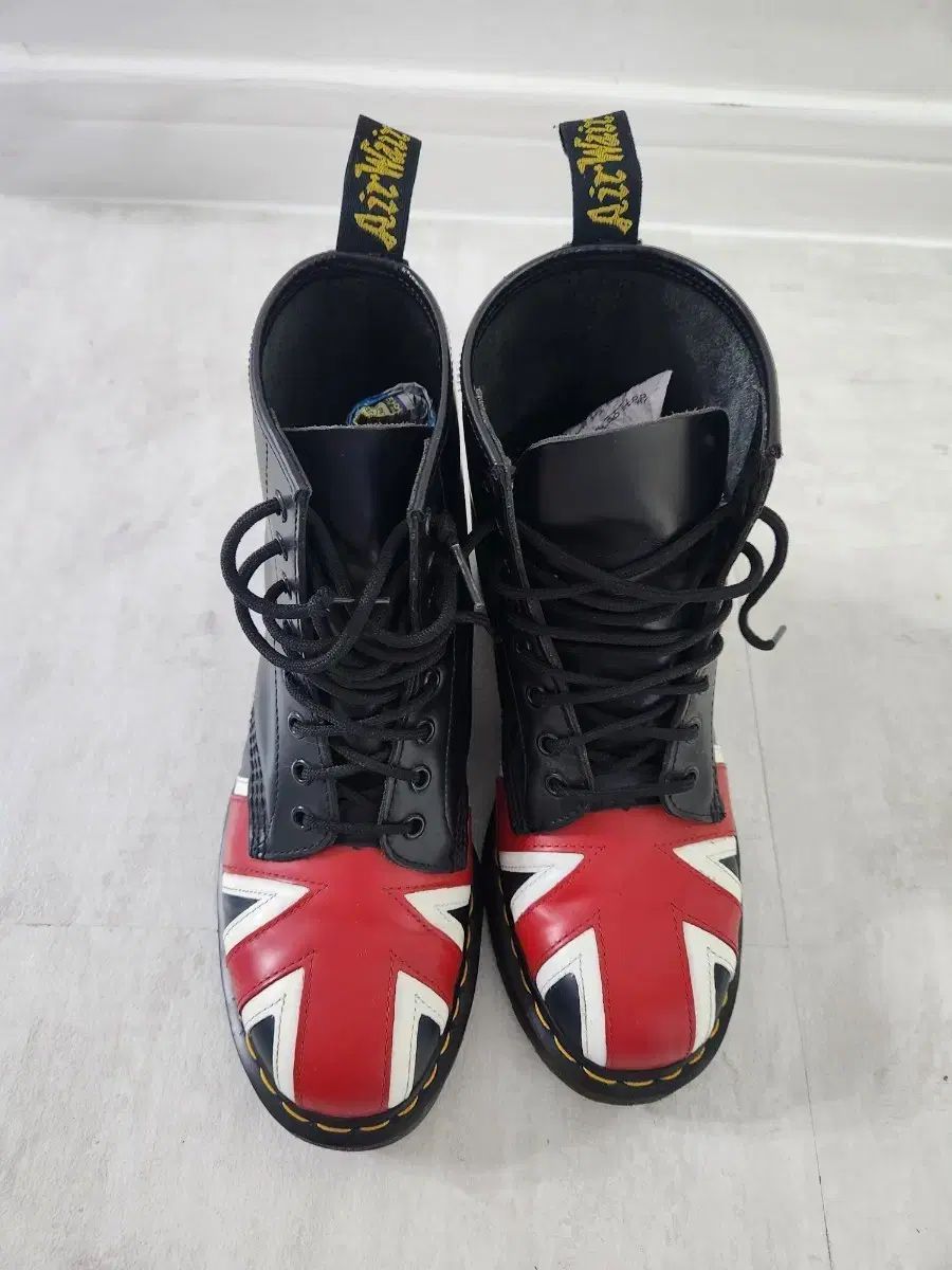 性 DR. MARTENS ドクターマーチン 8 笏 ブーツ 270