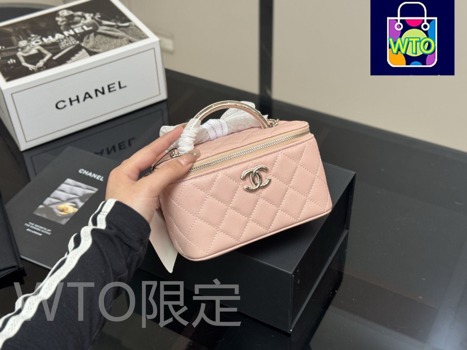 【長方形のデザイン◆】上品さが際立つ☆ CHANEL ボックスバッグ 今日特価】Chanel ボックスバッグ / 化粧ケース~最高の