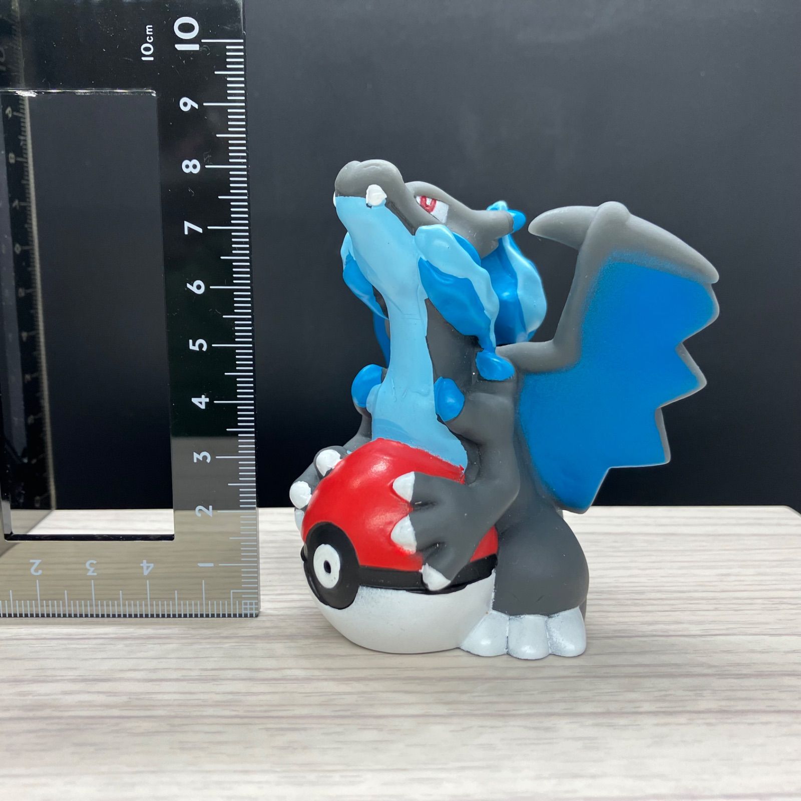 ポケモン フィギュア グッズ　まとめ Amazon.co.jp: 海外ポケモンセンター限定 アクアテール