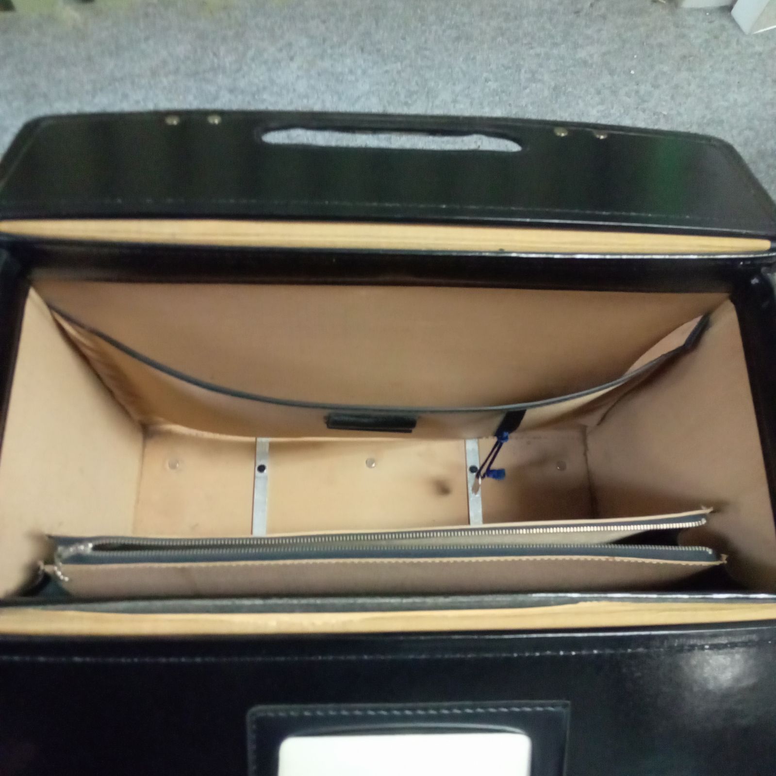 ◯ JAL 日本航空 パイロットケース フライトバッグ 鍵付き - メルカリ