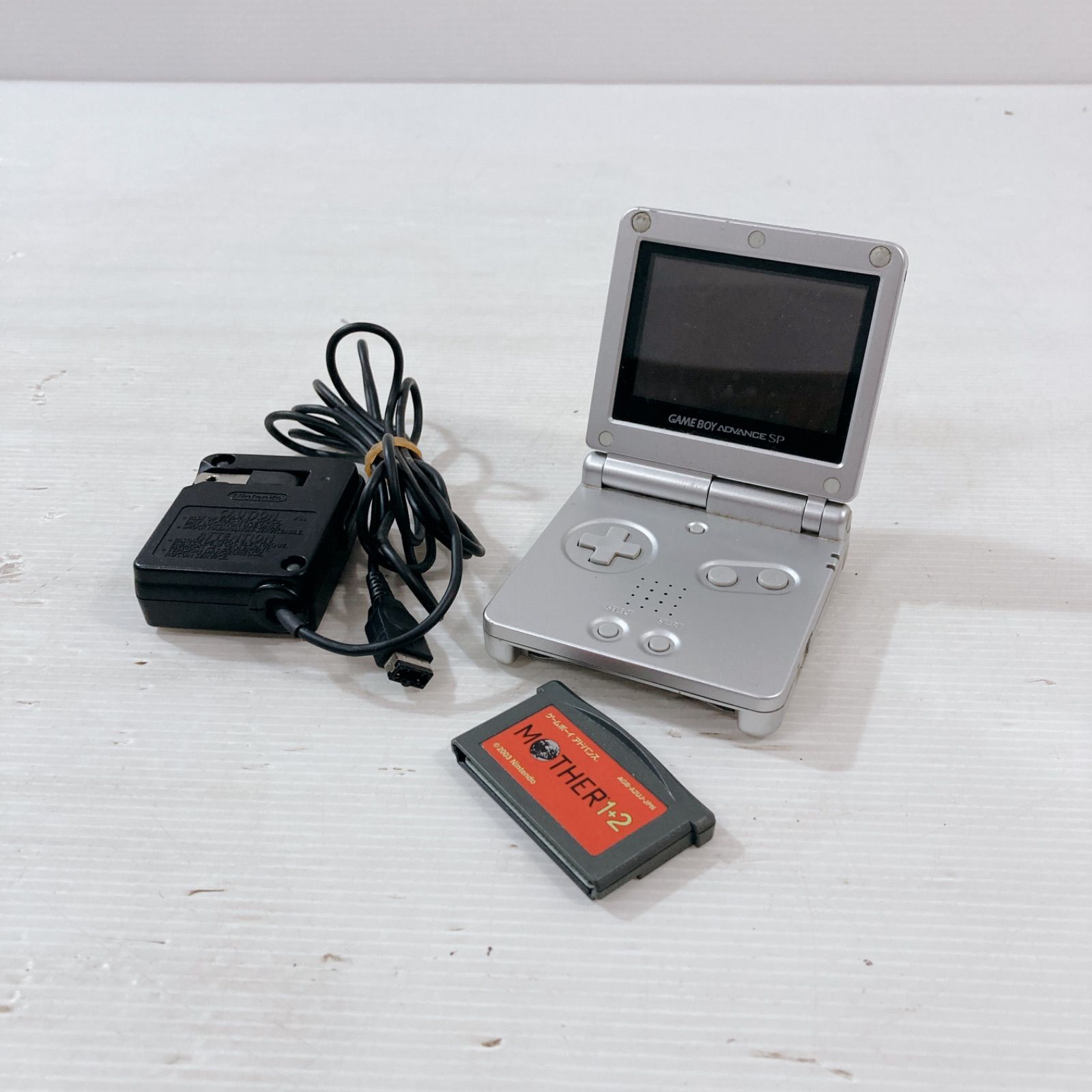 Nintendo ゲームボーイアドバンスSP 本体 充電器付き ゲームソフト MOTHER1 2 リメイク版 レトロゲーム