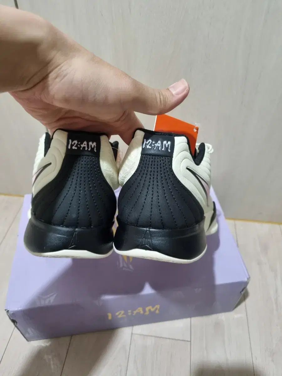 NIKE ナイキ