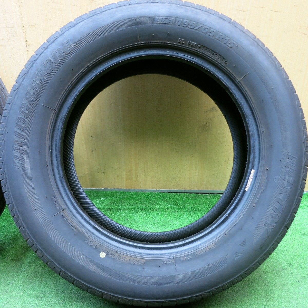 ブリザックVRX3 2021 スタッドレス195⁄65R15 ブリヂストンの最新 美品
