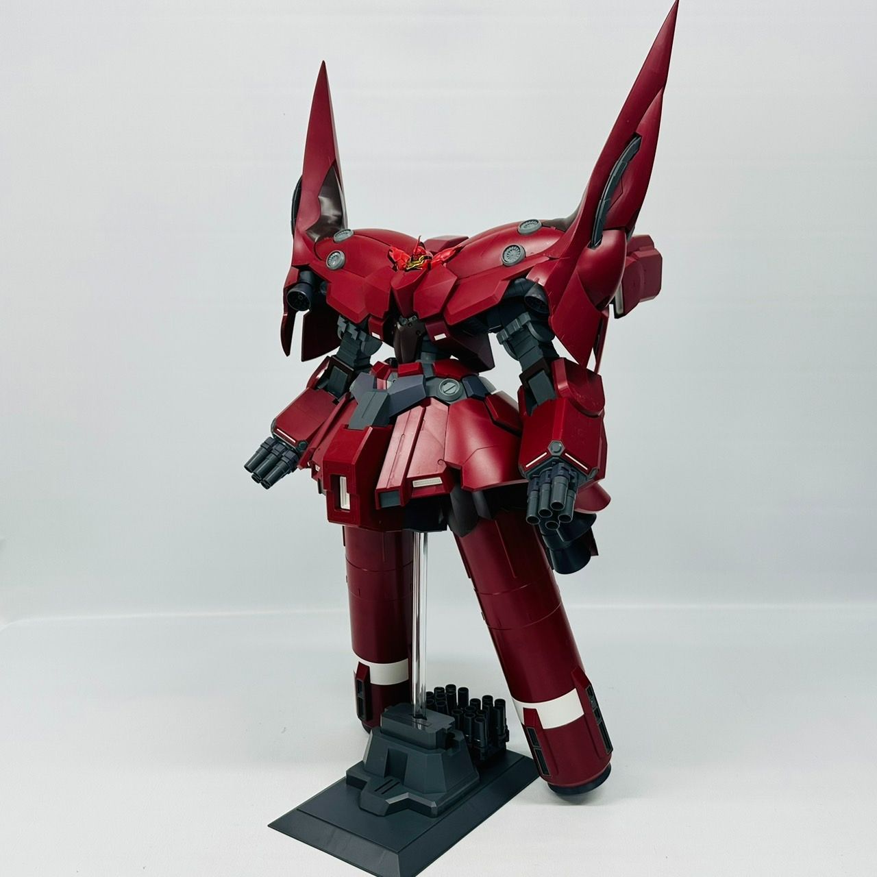 HG UC 1/144 NZ-999 ネオ・ジオング 組立済 / 機動戦士 ガンダム HG UC 1/144 NZ-999 ネオ・ジオング 組立済 / 機動戦士 ガンダム