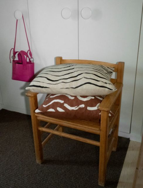 FINE LITTLE DAY STIM EMBROIDERED CUSHION COVER no.1677 クッションカバー ファインリトルデイ 北欧デザイン 刺繍 インテリア 北欧 おしゃれ おすすめ かっこいい お洒落 オシャレ 母の日 引 NEXPOTALLINN_EU