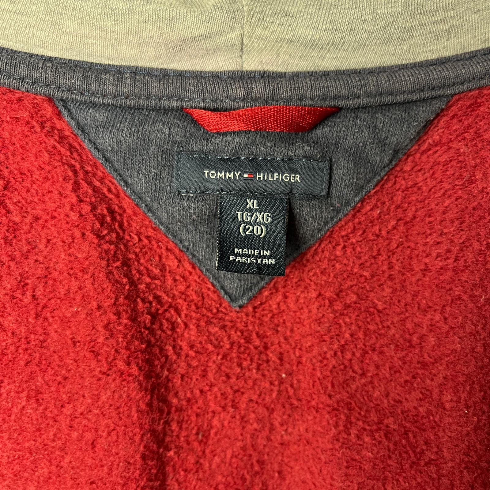 TOMMY HILFIGER トミーヒルフィガー トップス ジップパーカー フーディーFI404436 ワインレッド / XL(キッズ)  TG/XG(20)