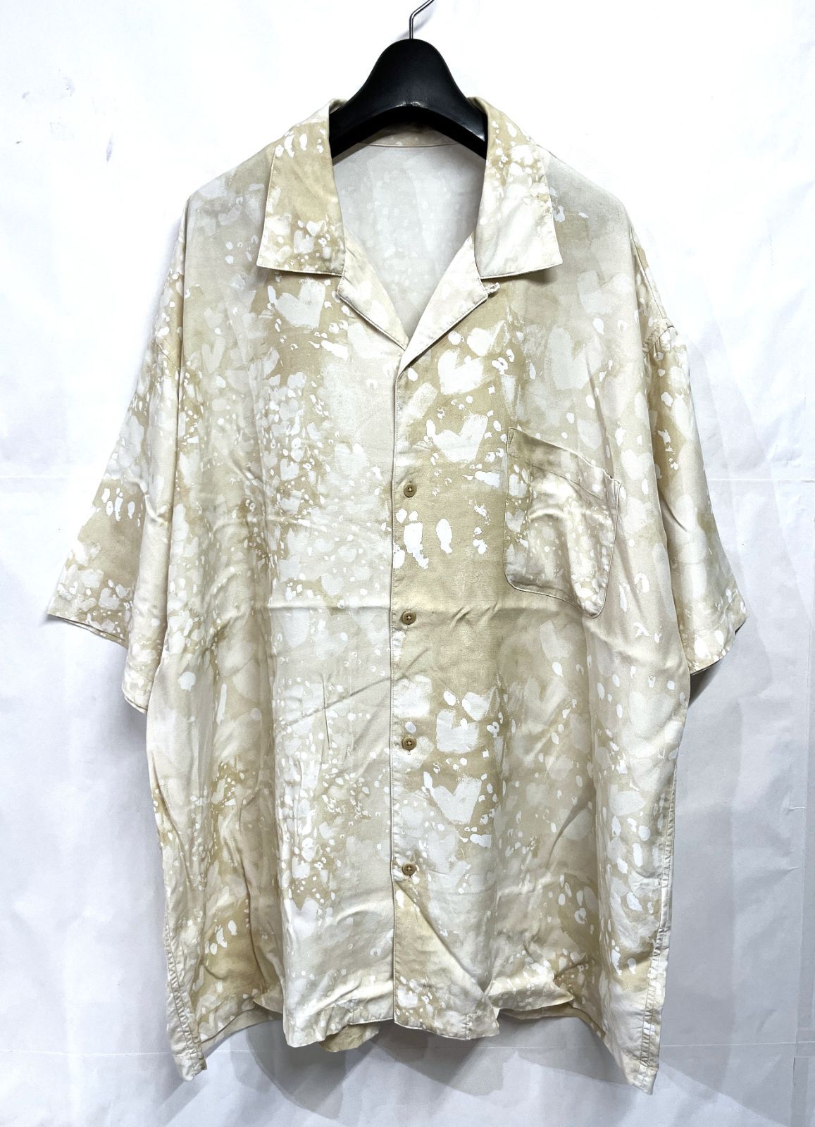 ハートアロハシャツ